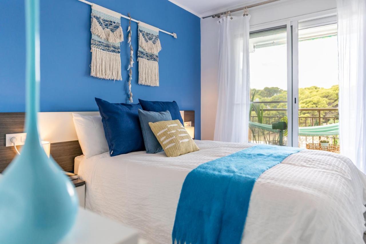 Beach Front Retro Hideaway In Salou Exterior foto