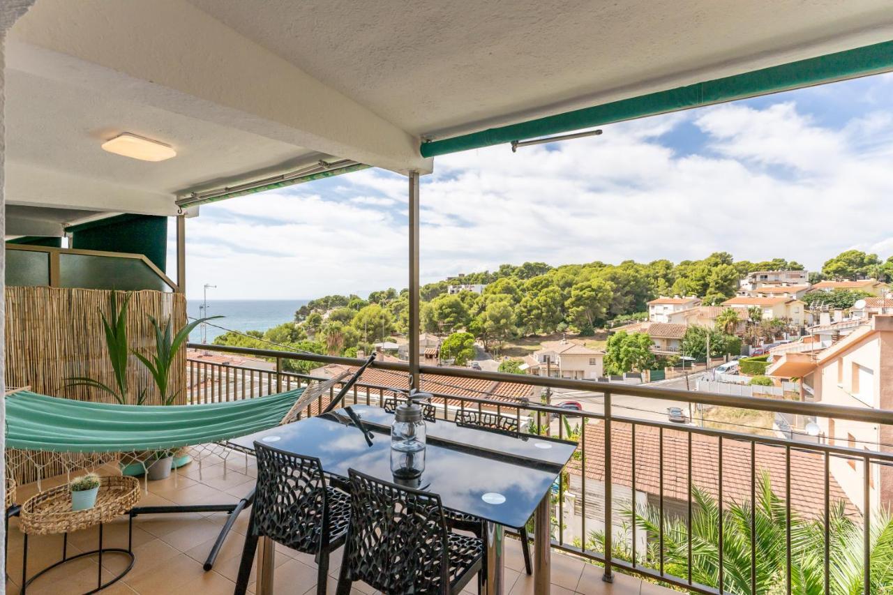 Beach Front Retro Hideaway In Salou Exterior foto