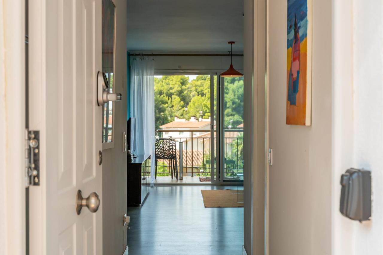 Beach Front Retro Hideaway In Salou Exterior foto