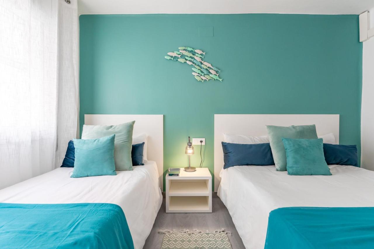 Beach Front Retro Hideaway In Salou Exterior foto